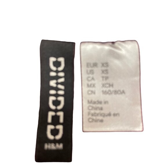 Divided H&M Dolphins Vest Size XS SKU 1215 - Picture 4 of 5